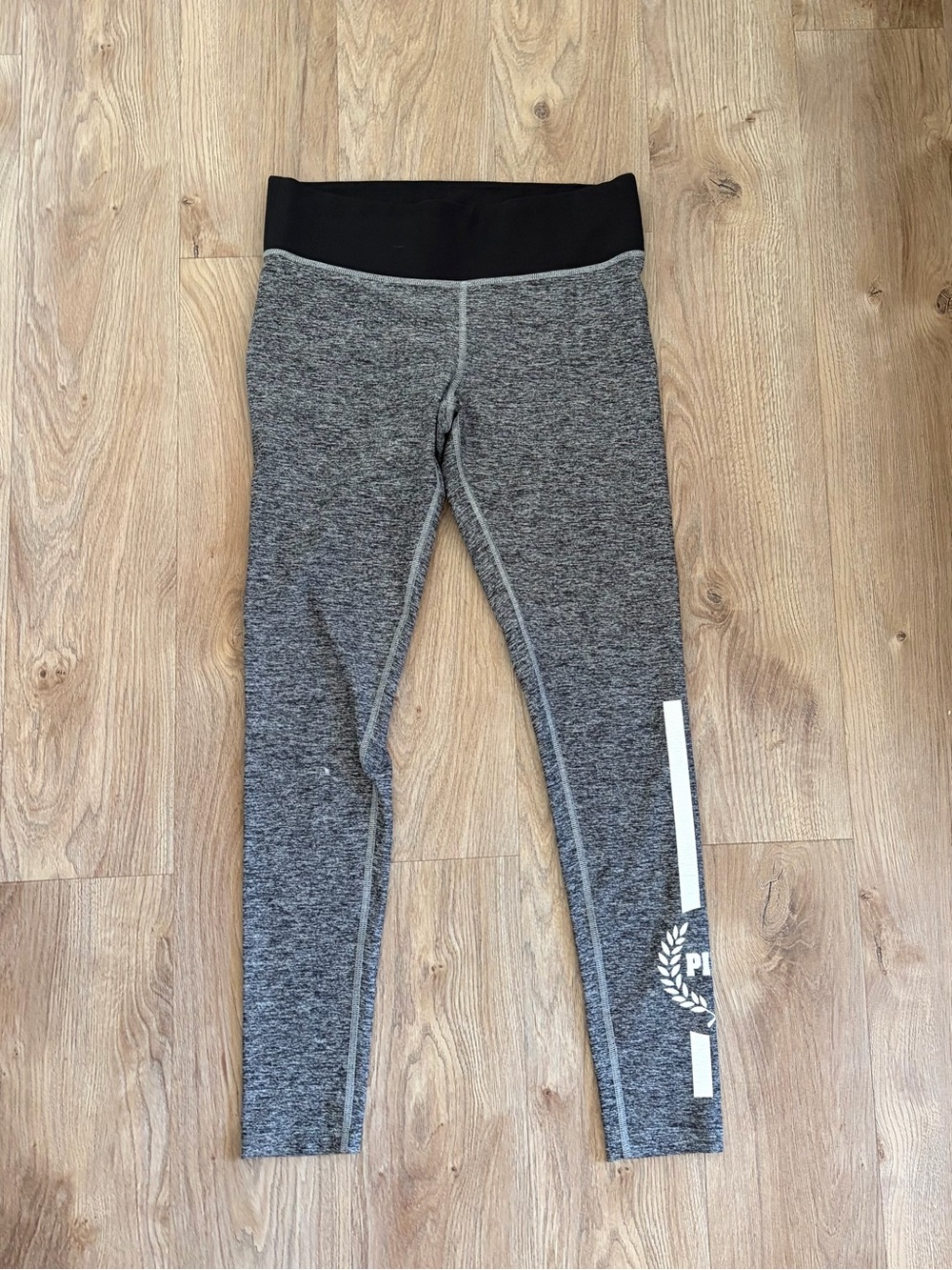PINK Victoria's Secret Yoga Leggings Gray Marled Sz Small